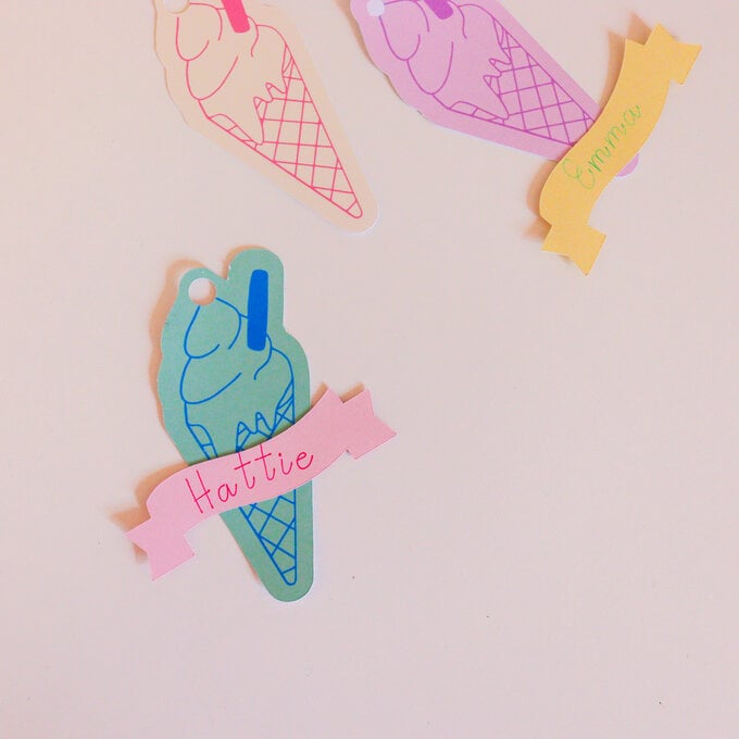 how-to-make-ice-cream-van-party-bags_4-tags.jpg?sw=680&q=85