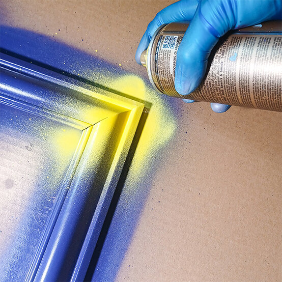 Frame%20Spray%20Paint_%20Step6c.jpg?sw=554&q=85