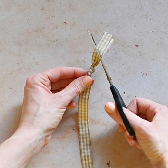 how_to_make_ribbon_charm_bookmarks_9.jpg?sw=554&q=85