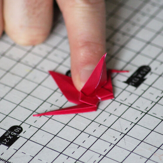 origami-baubles-13a.jpg?sw=554&q=85