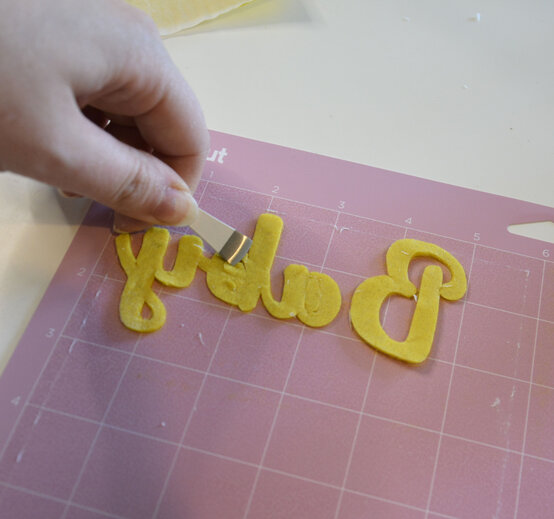 cricut_how_to_make_a_nursery_wall_hanging_step11_3.jpg?sw=554&q=85