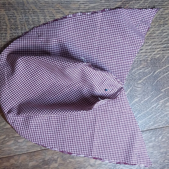 head-scarf-step6.jpg?sw=554&q=85