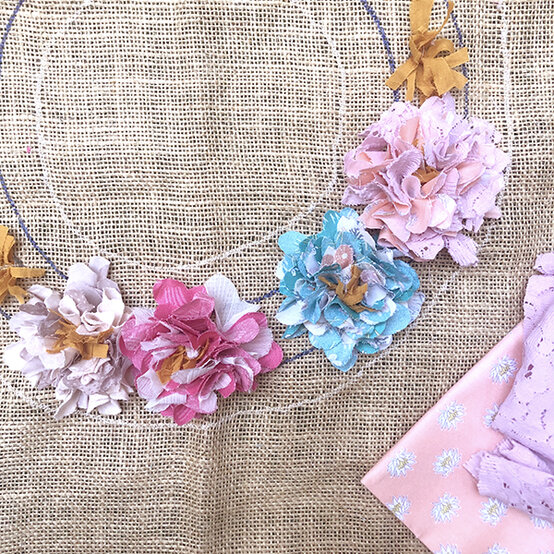 how_to_make_rag_rug_wreath_12c.jpg?sw=554&q=85