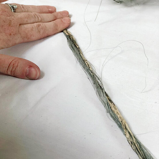 halloween-boo-wall-hanging-5.jpg?sw=554&q=85