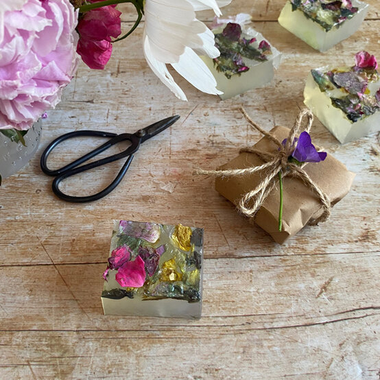 idea_get-started-in-soap-making_botanical.jpg?sw=554&q=85