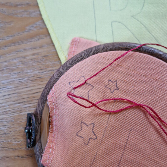 idea%5Fembroidered%2Dkids%2Dbunting%5Fstep%2D65.jpg?sw=554&q=85