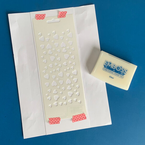 idea_anniversary-love-you-card-b_step2.jpg?sw=554&q=85