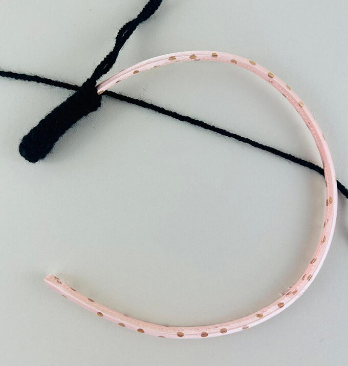 how-to-crochet-a-witches-hat-headband_headband.jpg?sw=680&q=85