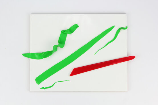 how_to_make_a_fimo_daffodil_step-14l.jpg?sw=554&q=85