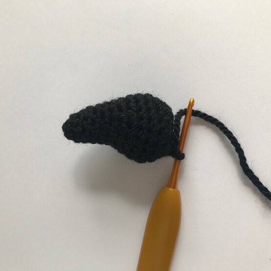 How_to_make_an_amigurumi_octopus_Pieter_Paintbrush_1.jpeg?sw=554&q=85