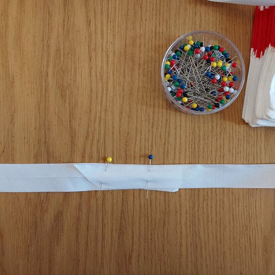 idea_England-Flag-Bunting_Step7a.jpg?sw=554&q=85