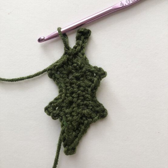 Christmas-stash-busting-ideas_Holly4.jpg?sw=554&q=85