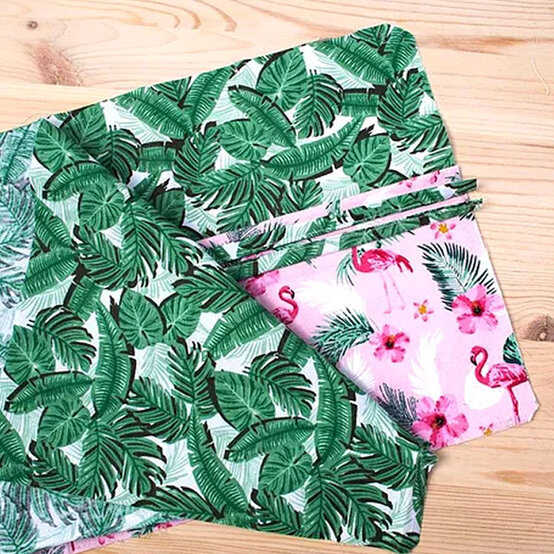 makeup-brushroll-step7.jpg?sw=554&q=85