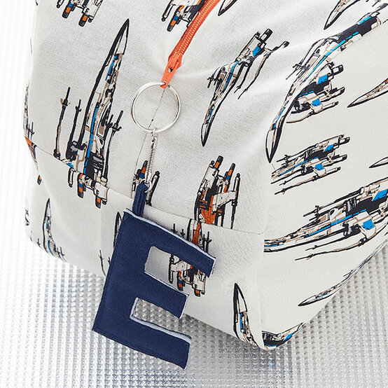 wash-kit-bag.jpg?sw=554&q=85