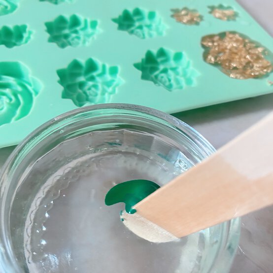 how-to-make-resin-succulents_step3.jpg?sw=554&q=85