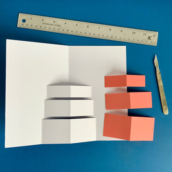 idea_pop-up-birthday-card_step3.jpg?sw=554&q=85