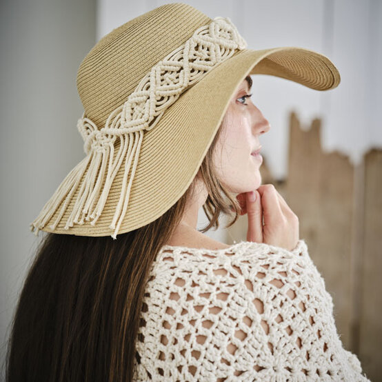 idea_how-to-make-a-macrame-hat-accessory_step_16_A.jpg?sw=554&q=85