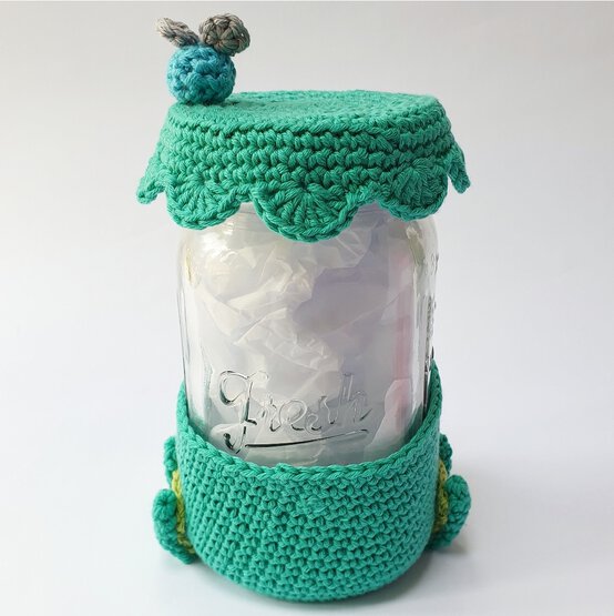 Idea_%20how-to-upcycle-jars-with-crochet_step6.jpg?sw=554&q=85