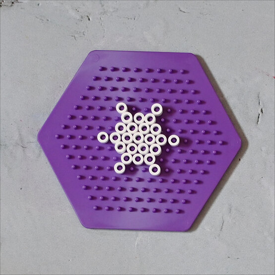 Idea_kids-christmas-cards-to-make_step8b.jpg?sw=554&q=85