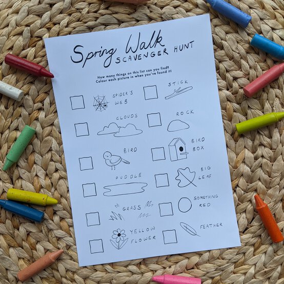 spring-walk-scavenger-hunt-lifestyle.jpg?sw=554&q=85