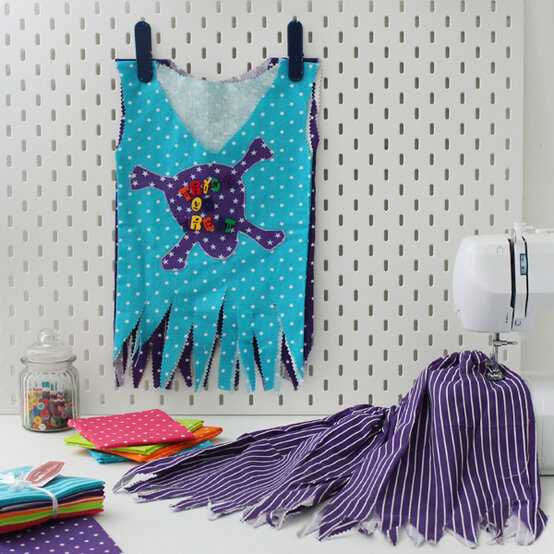 halloween-pirate-costume-square.jpg?sw=554&q=85