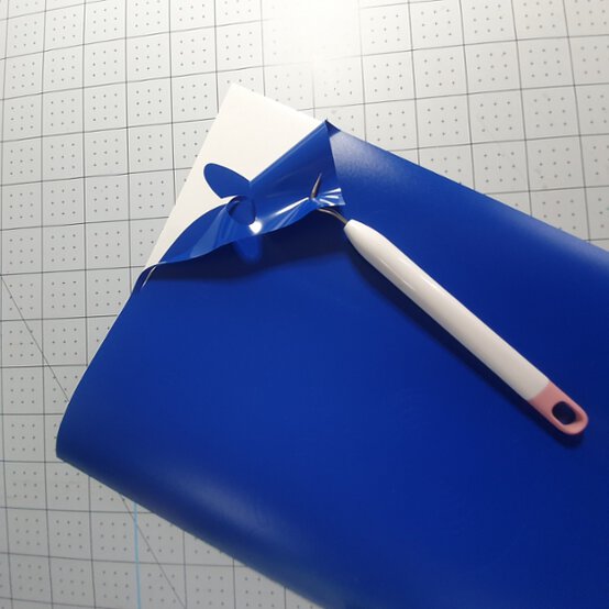 Cricut%20How%20to%20Personalise%20a%20Three%20Tier%20Trolley%20for%20Home%20Schooling%20with%20your%20Cricut%20Machine_Picture%2026.jpg?sw=554&q=85