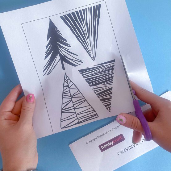 Idea_how-to-make-lino-print-gift-wrap_step1.jpg?sw=554&q=85