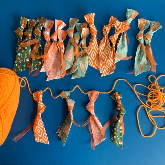 FabricKnotBunting_Step5.jpg?sw=554&q=85