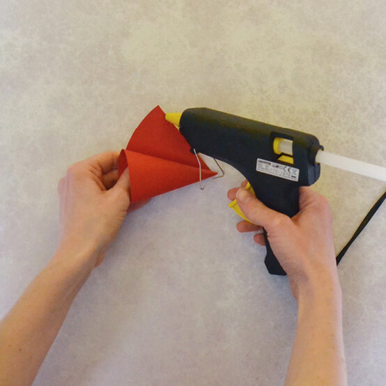 how_to_make_fiesta_party_hats_occasions_party_step2.jpg?sw=554&q=85