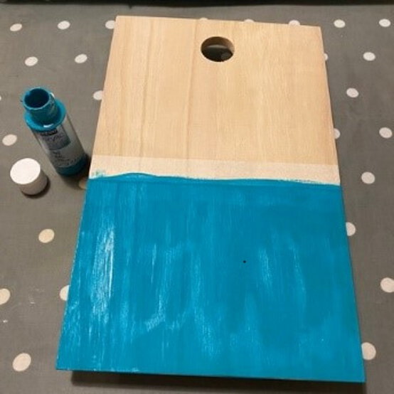 personalised_chopping_board_step_2.jpg?sw=554&q=85