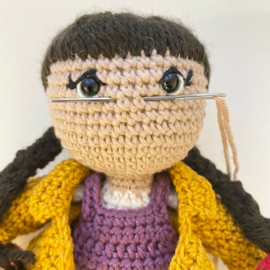 How-to-Crochet-an-Autumn-Amigurumi-Doll-face-3.jpeg?sw=554&q=85
