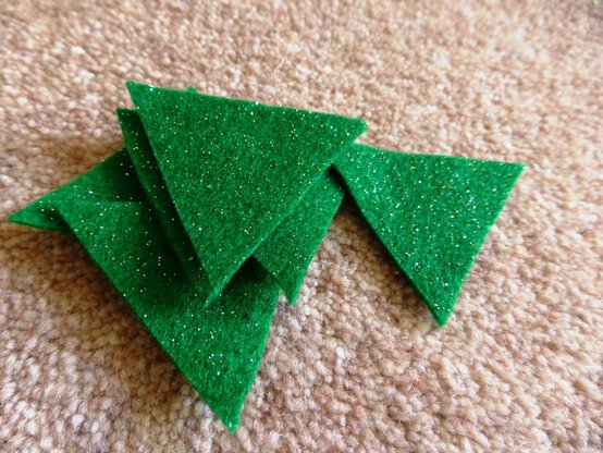 felt-triangles.jpg?sw=554&q=85