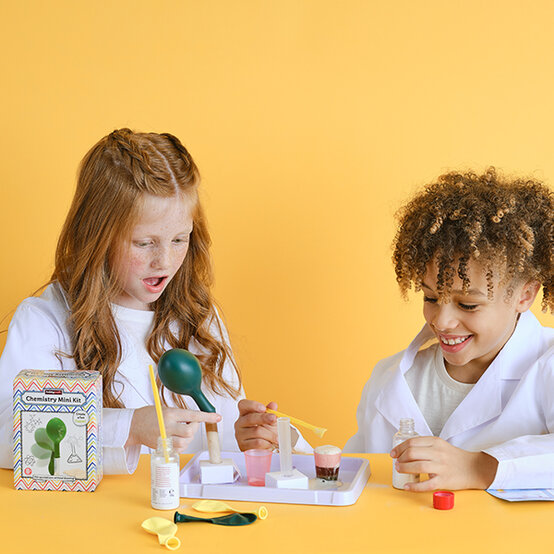 ids%5Fcrafts%5Ffor%5Funder%5F15%2Dscience%2Dkits.jpg?sw=554&q=85