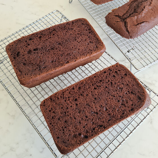 idea%5Fchristmas%2Dcabin%2Dlog%2Dcake%5Fstep%2D23.jpg?sw=554&q=85