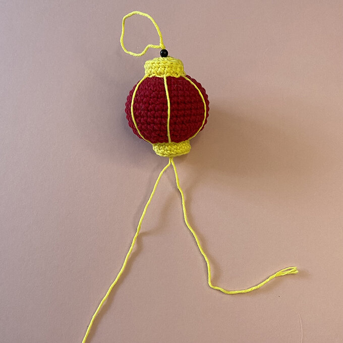Idea_how-to-crochet-an-amigurumi-rabbit_Lantern_4.jpg?sw=680&q=85
