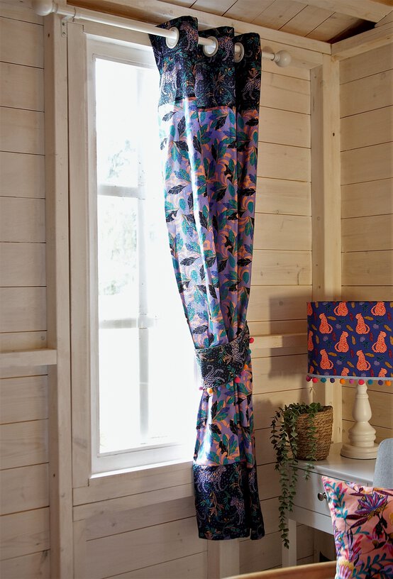 eyelet-curtains_hero.jpg?sw=554&q=85