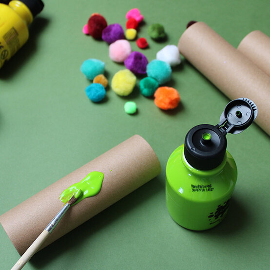 unicorn-dinosaur-wind-sock-kids-craft-club-2.jpg?sw=554&q=85