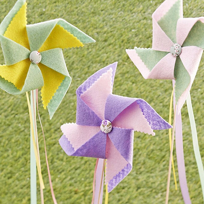 idea_kids-projects-to-make-with-craft-essentials_pinwheels.jpg?sw=680&q=85
