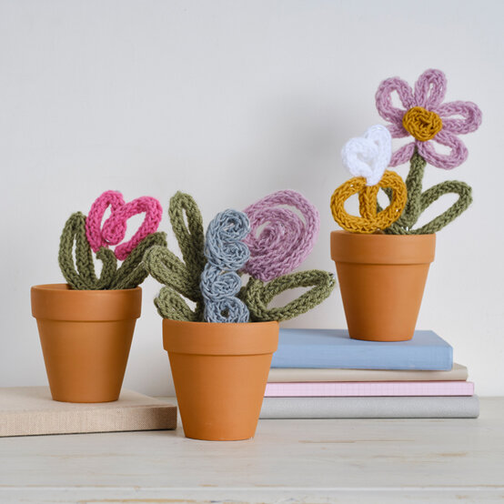 idea%5Ffrench%2Dknitted%2Dflowers%5Fstep16.jpg?sw=554&q=85