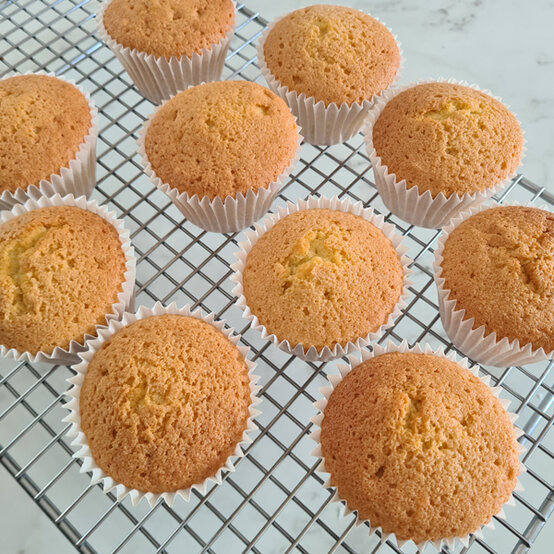 idea%5Fpastel%2Deaster%2Dcupcakes%5Fstep2b.jpg?sw=554&q=85