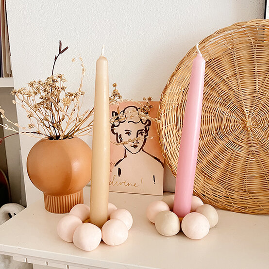 how-to-make-daisy-candle-holders-6.jpg?sw=554&q=85