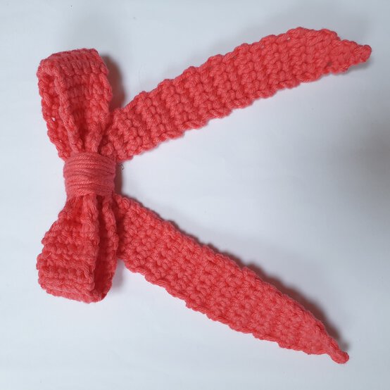 how_to_crochet_christmas_robin_wreath_image-10-1.jpg?sw=554&q=85