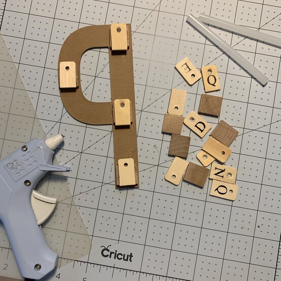 cricut_how-to-make-pride-paper-wall-art_step9.jpg?sw=554&q=85