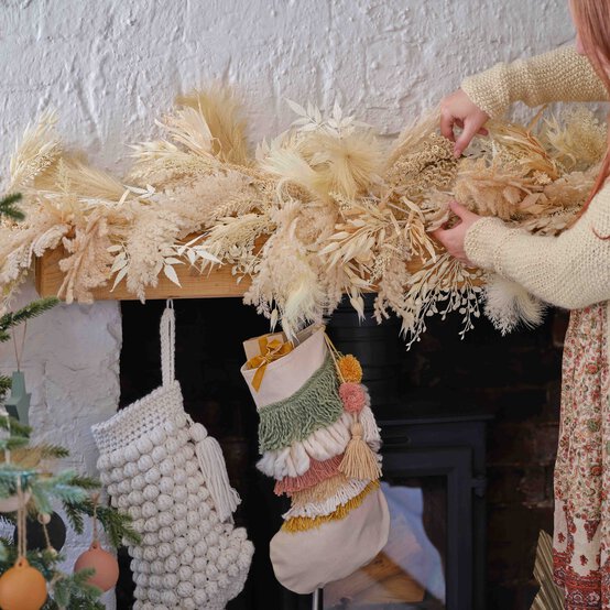 Idea_boho-projects-to-make-for-christmas_9.jpg?sw=554&q=85