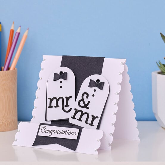 idea_mr-and-mr-wedding-card_step7.jpg?sw=554&q=85
