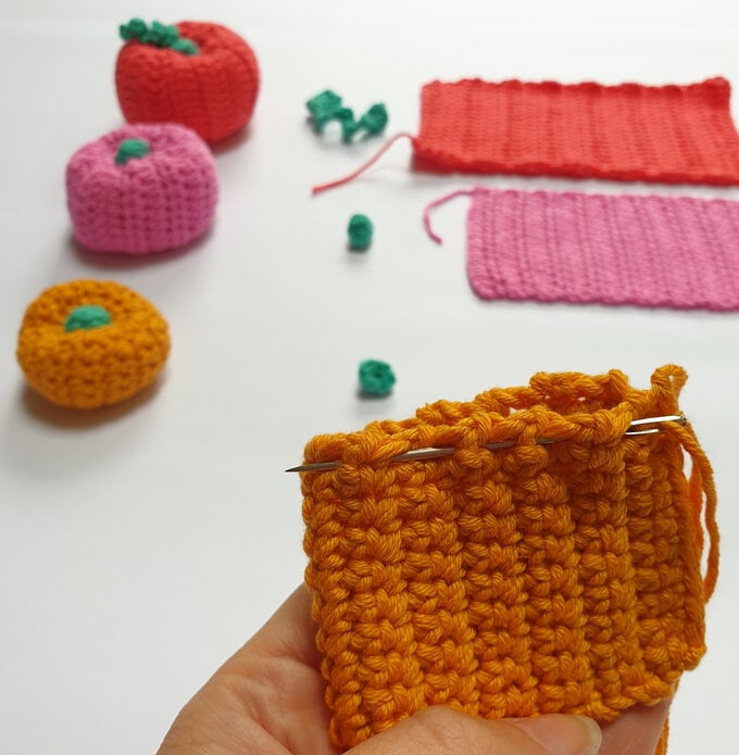 how-to-crochet-an-autumn-wreath-pumpkin-2.jpg?sw=680&q=85