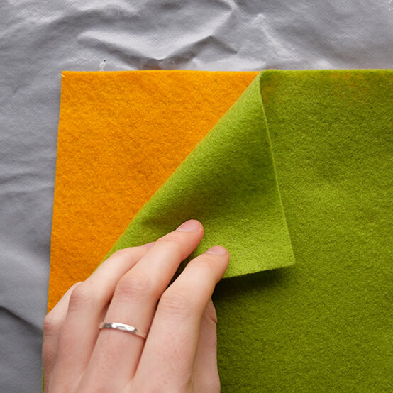 felt-pencilcase-step1.jpg?sw=554&q=85