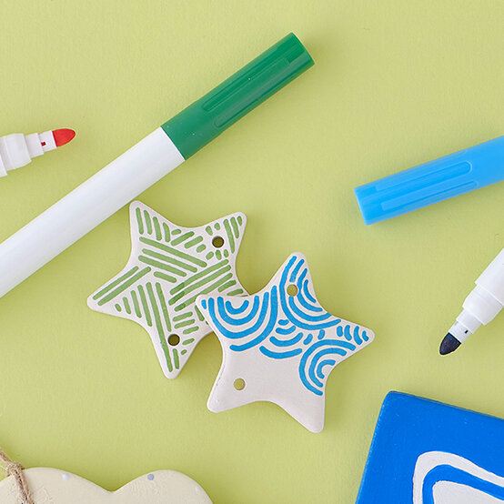 ways-to-decorate-ceramic-blanks_star-bunting.jpg?sw=554&q=85