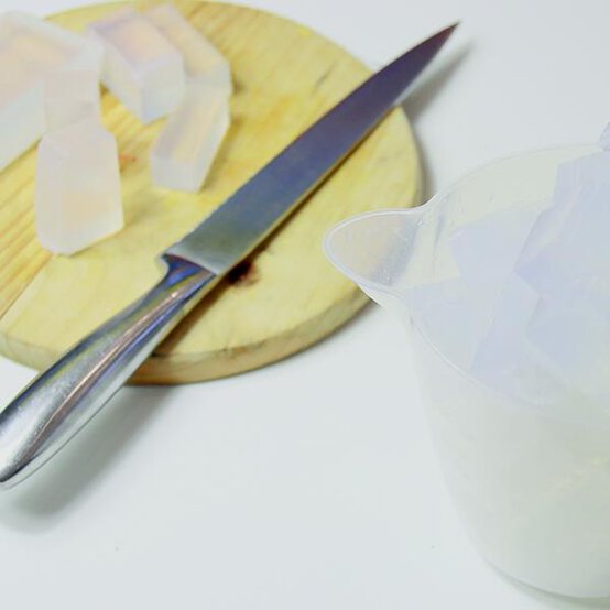 scented-soaps-step2.jpg?sw=554&q=85