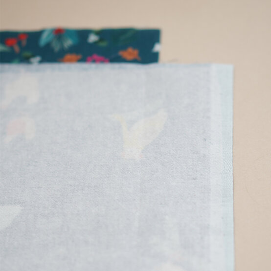 how-to-sew-a-craft-organiser_step3.jpg?sw=554&q=85